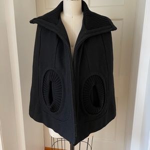 Louis Vuitton Wool Cape Size 38 FR